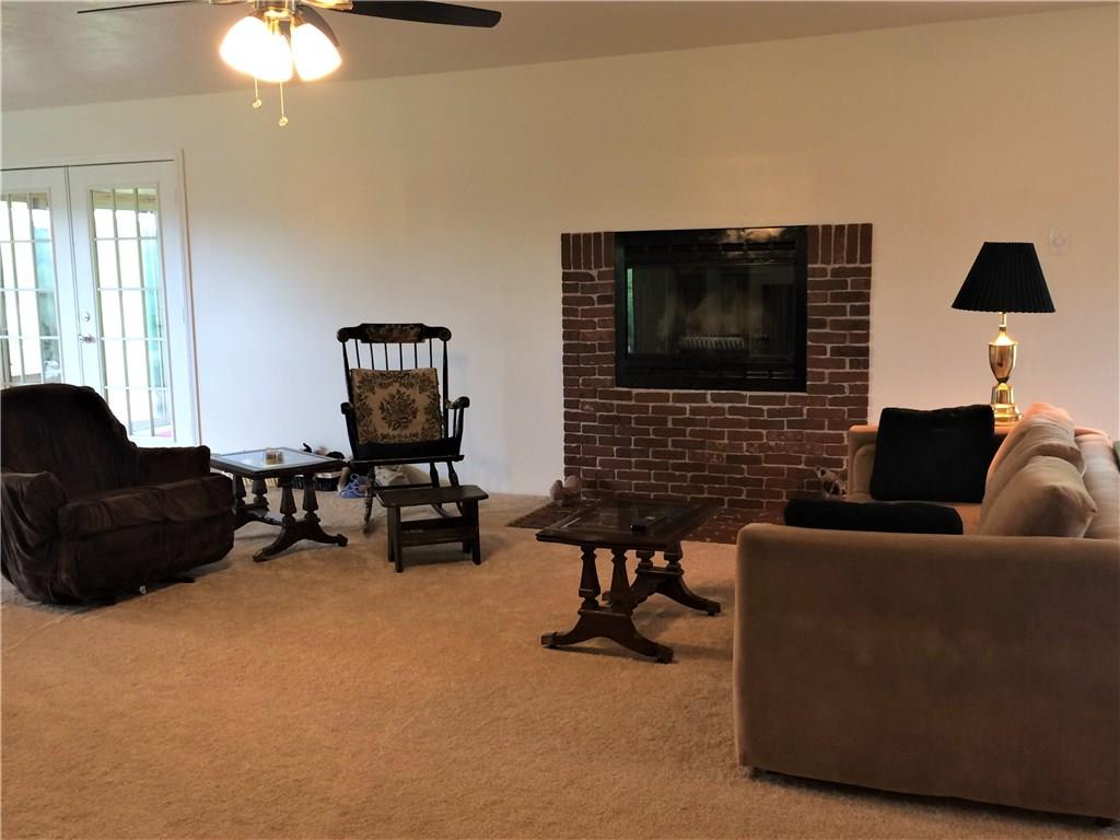 1091 Old State Road New Castle, PA 16101 - Photo 2 of 17