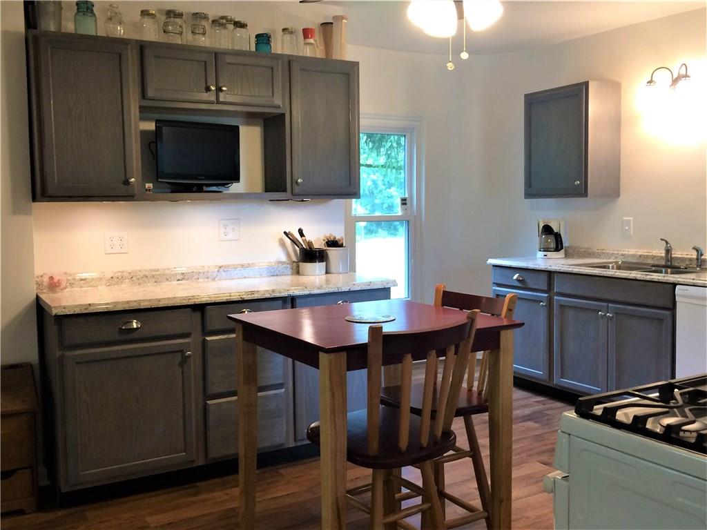 1091 Old State Road New Castle, PA 16101 - Photo 6 of 17