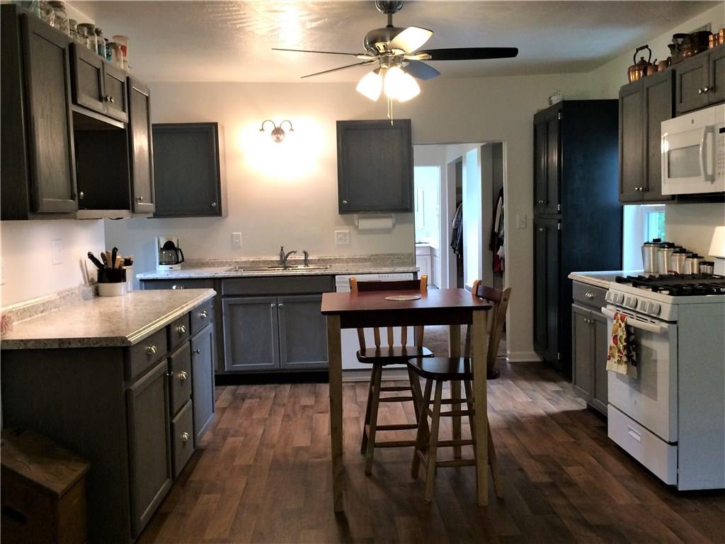 1091 Old State Road New Castle, PA 16101 - Photo 7 of 17