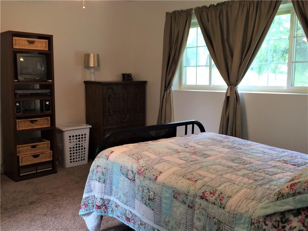 1091 Old State Road New Castle, PA 16101 - Photo 9 of 17