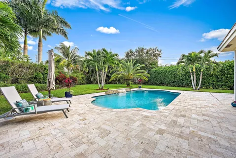 a view of a house with a big yard