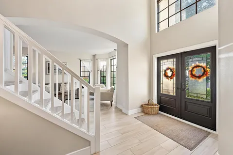 a view of livingroom with furniture and wooden floor