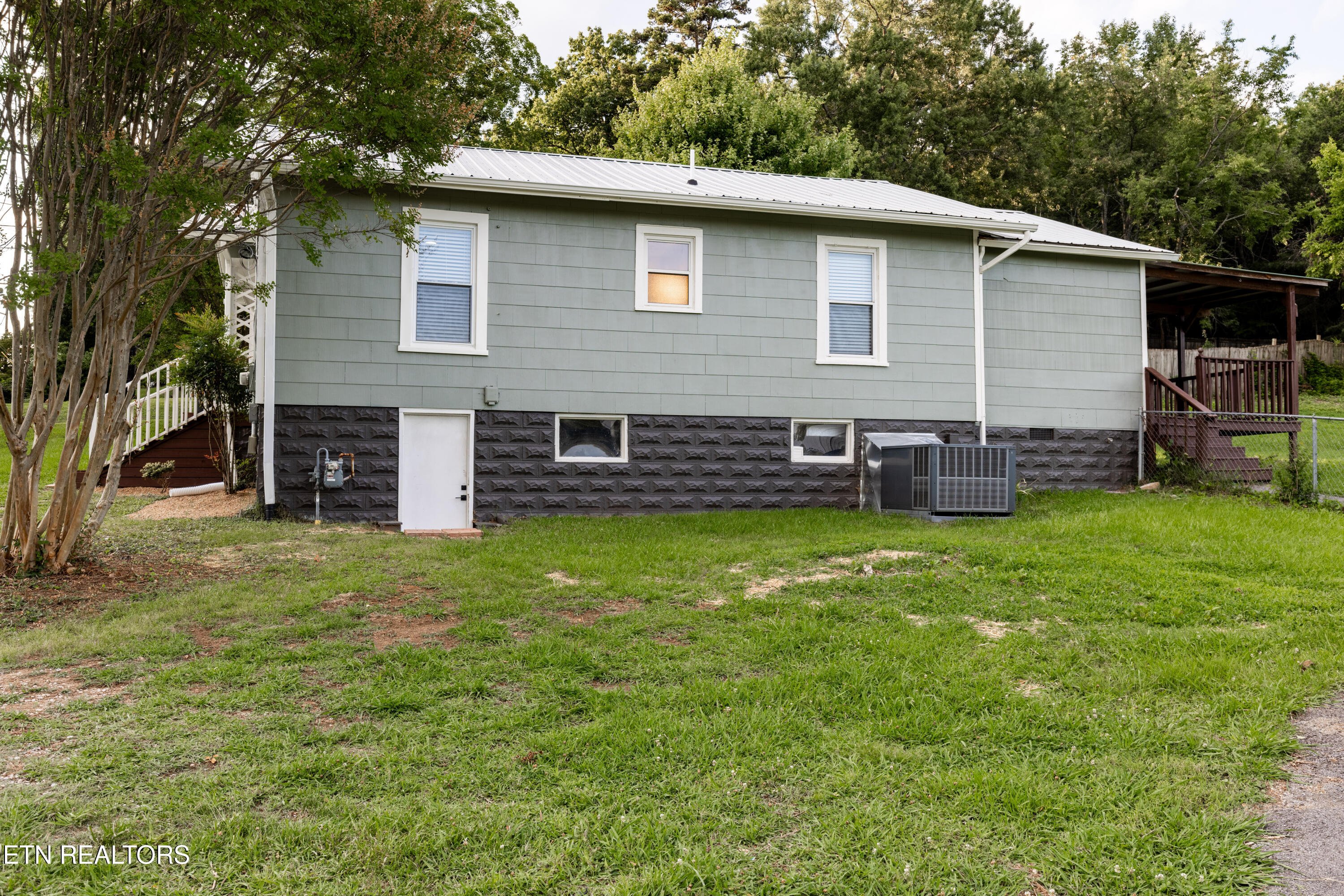 5600 Wassman Road Knoxville, TN 37912 - Photo 7 of 28 5600 Wassman-6