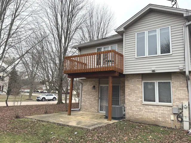 $289,000 | 801 North 1st Street, Elburn, IL 60119