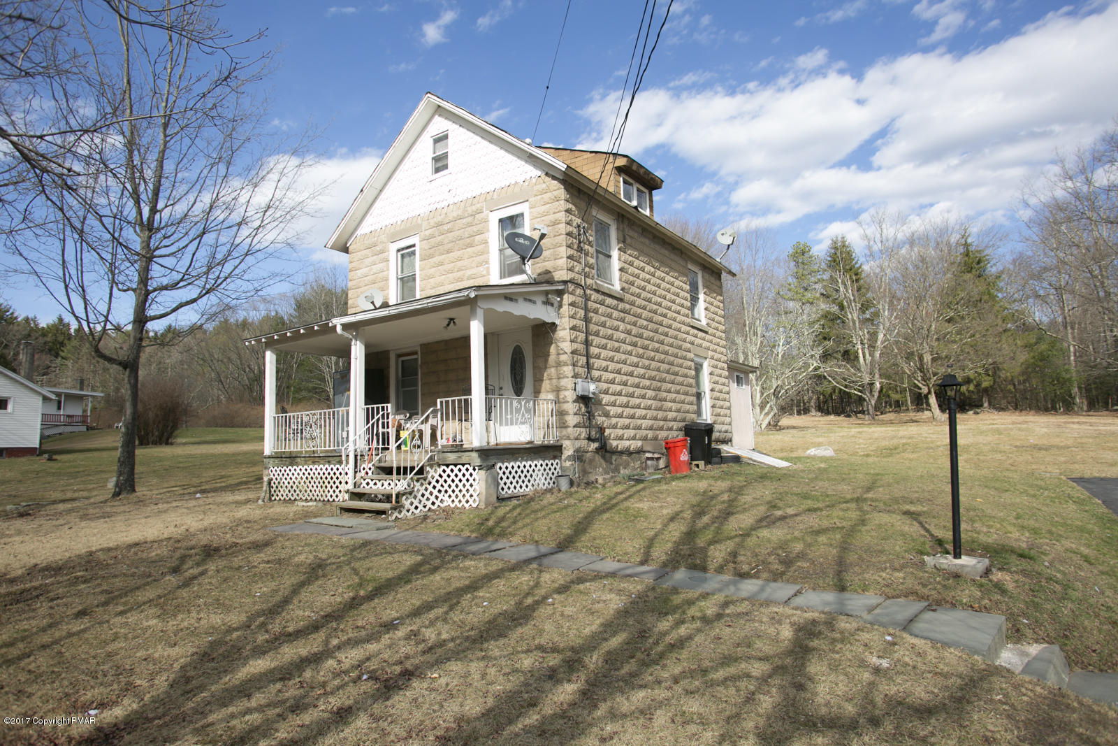5664 Paradise Valley Road Cresco, PA 18326 - Photo 1 of 21 030917dc001p