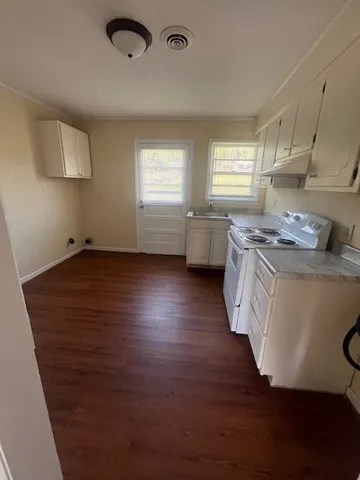 $900 | 336 Pelham Creek Drive, Seneca, SC 29678