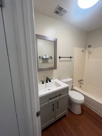 $900 | 336 Pelham Creek Drive, Seneca, SC 29678