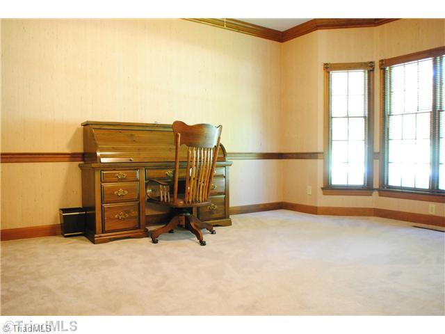 1608 Slane Road Clemmons, NC 27012 - Photo 8 of 16 Living Room.