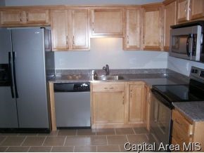 2517 Sutherland Road Springfield, IL 62702 - Photo 4 of 12