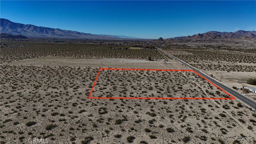 788 Old Woman Springs Road Lucerne Valley, CA 92356 - Photo 5 of 10 a view of a terrace