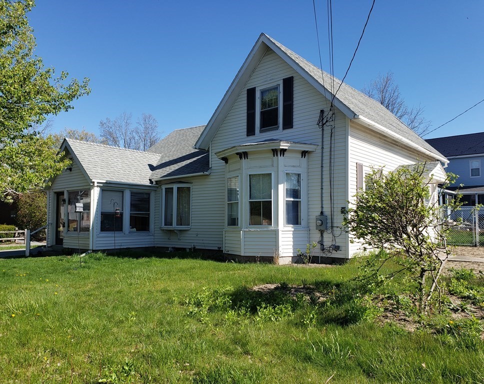 12 Depot Street Townsend, MA 01469 - Photo 1 of 26 Gallery Image 1