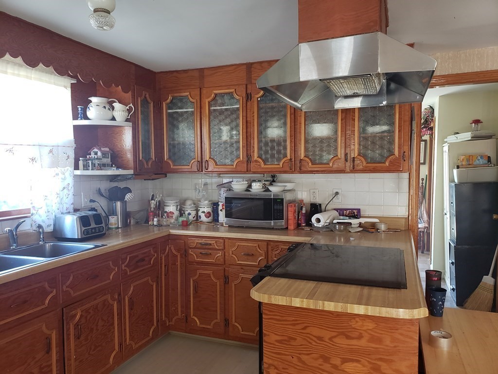 12 Depot Street Townsend, MA 01469 - Photo 8 of 26 Gallery Image 8