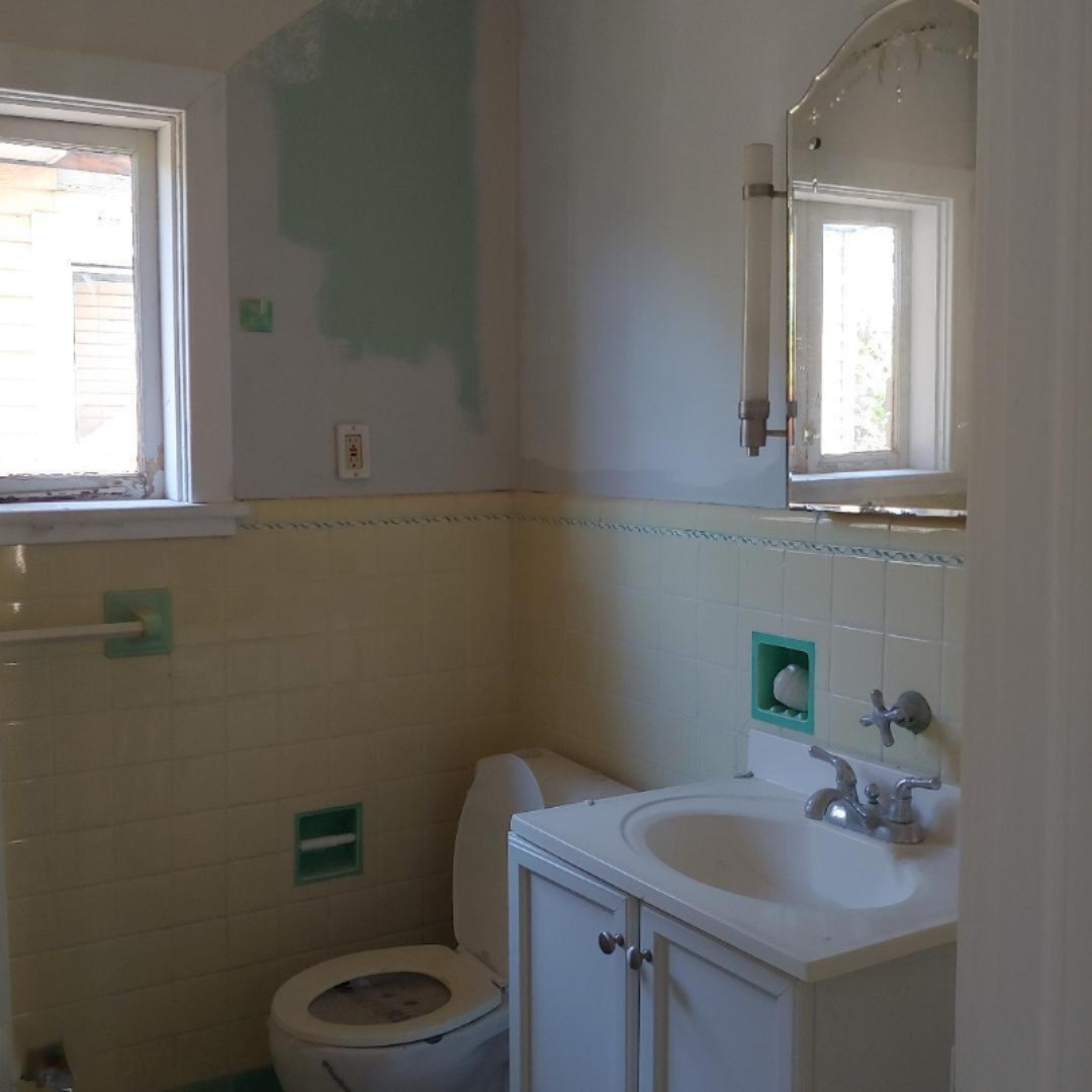 611 West Walnut Street Kalamazoo, MI 49007 - Photo 21 of 33 Bath 2nd floor