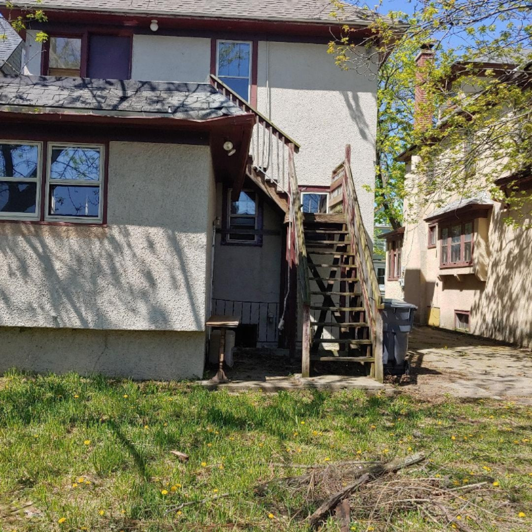 611 West Walnut Street Kalamazoo, MI 49007 - Photo 32 of 33 Second level entrance