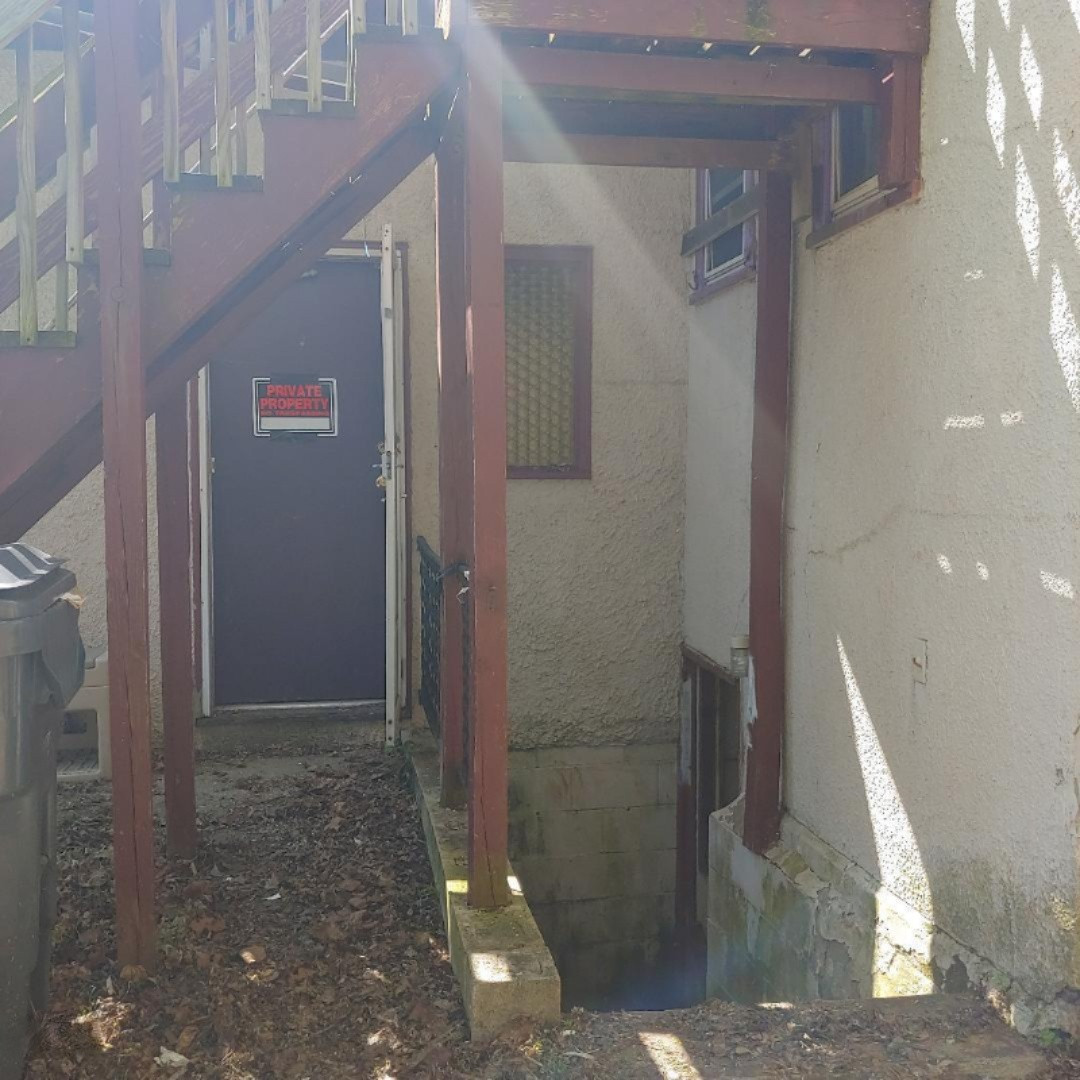 611 West Walnut Street Kalamazoo, MI 49007 - Photo 33 of 33 Basement entrance