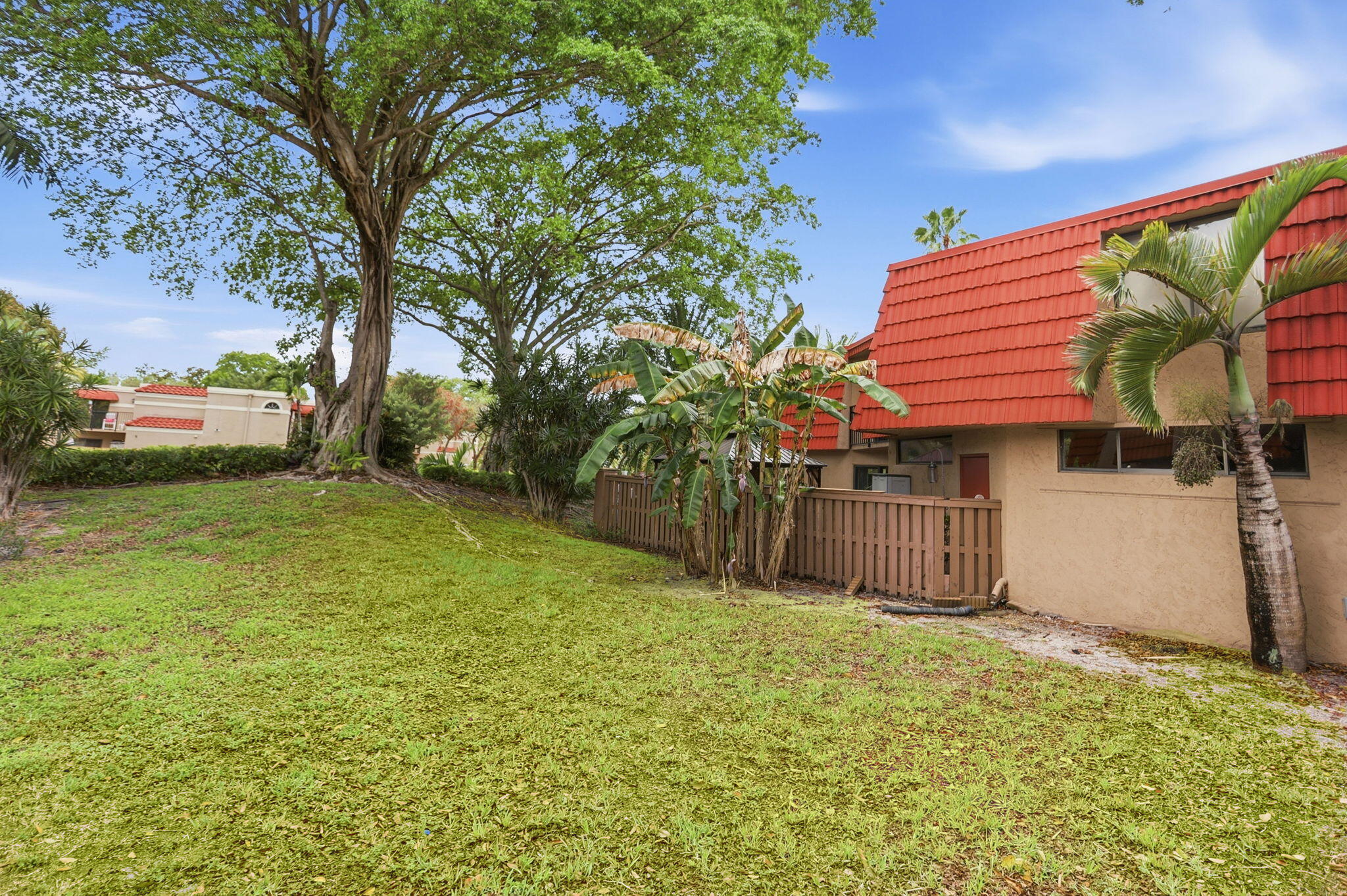 8093 Severn Drive, Unit D Boca Raton, FL 33433 - Photo 30 of 43 2-web-or-mls-0E2A4160