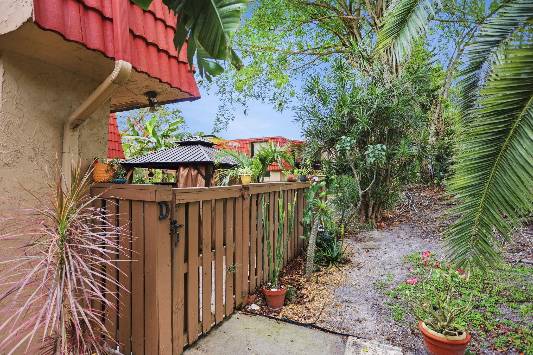 8093 Severn Drive, Unit D Boca Raton, FL 33433 - Photo 32 of 43 4-web-or-mls-0E2A4163