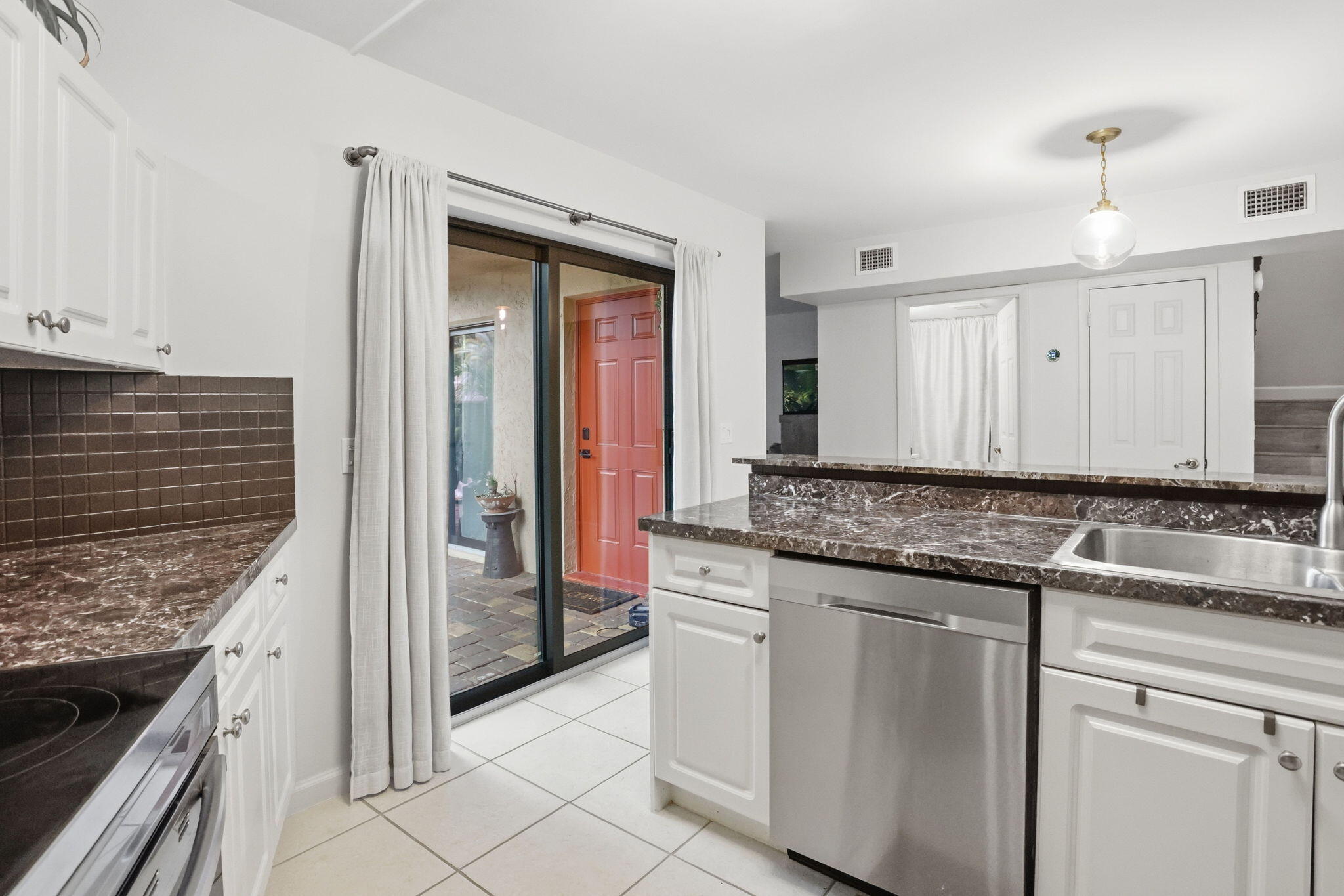 8093 Severn Drive, Unit D Boca Raton, FL 33433 - Photo 4 of 43 11-web-or-mls-0E2A4190