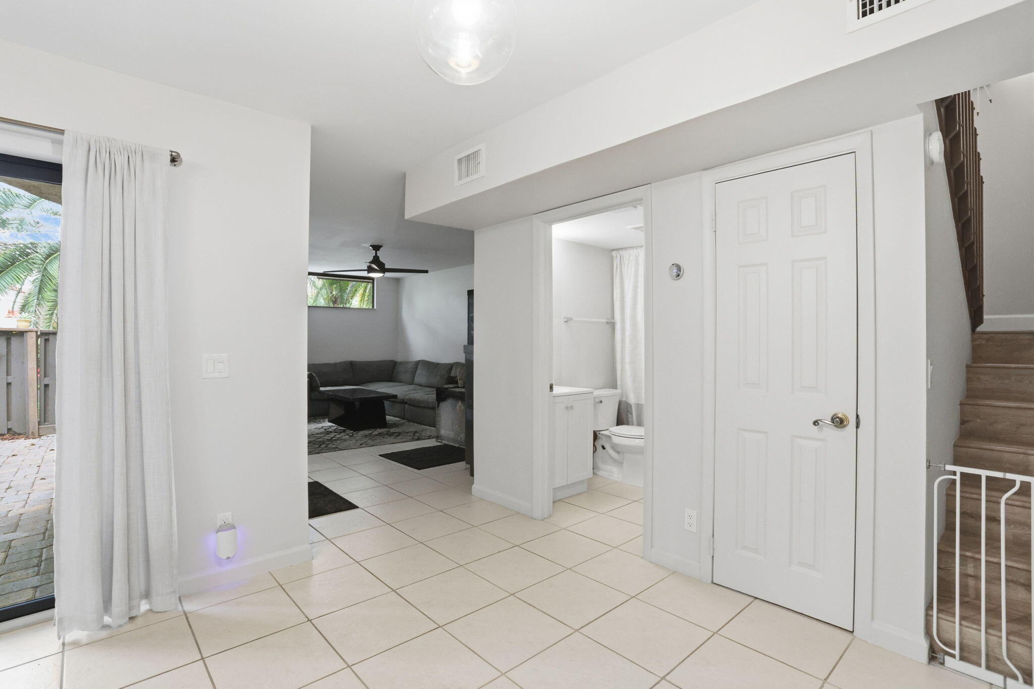 8093 Severn Drive, Unit D Boca Raton, FL 33433 - Photo 10 of 43 16-web-or-mls-0E2A4205