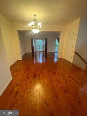 a view of livingroom and kitchen
