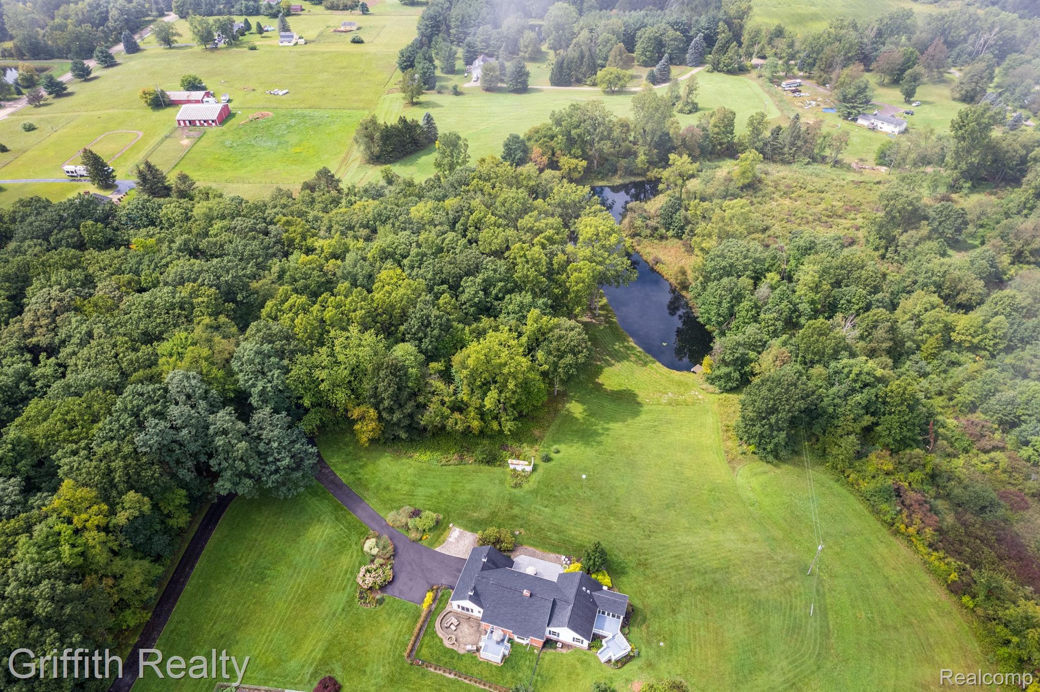 2493 East Clyde Road Howell, MI 48855 - Photo 3 of 63 Gallery Image 3