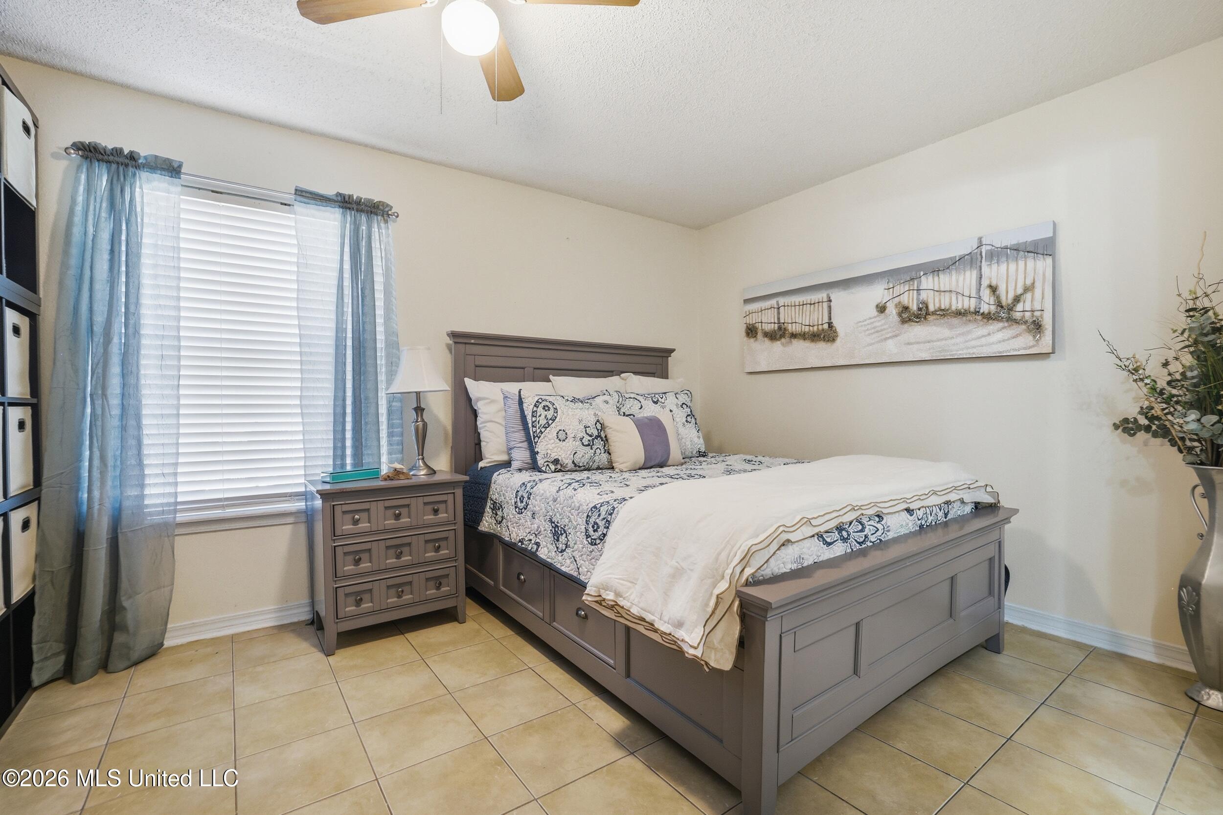 1550 East 2nd Street, Unit R105 Pass Christian, MS 39571 - Photo 14 of 36 17_r6__4853