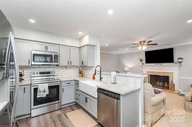 $465,000 | 12529 Woodside Falls Road, Pineville, NC 28134