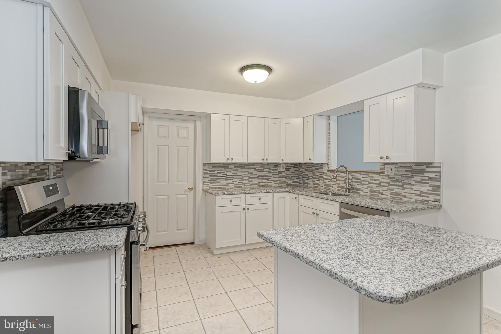 36 Euston Road West Marlton, NJ 08053 - Photo 14 of 39 Gallery Image 14