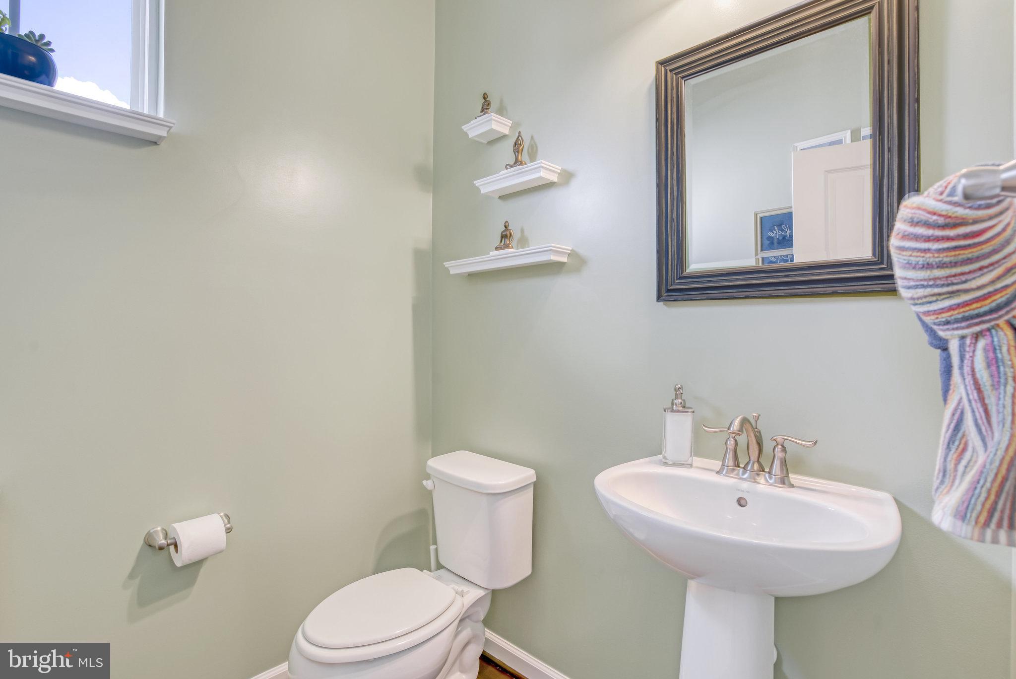 4424 Weejun Loop Woodbridge, VA 22192 - Photo 25 of 91 powder room