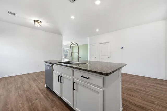 $2,200 | 23846 Via Leoni Drive, New Caney, TX 77357