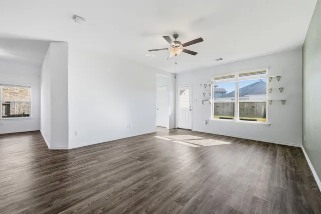 $2,200 | 23846 Via Leoni Drive, New Caney, TX 77357