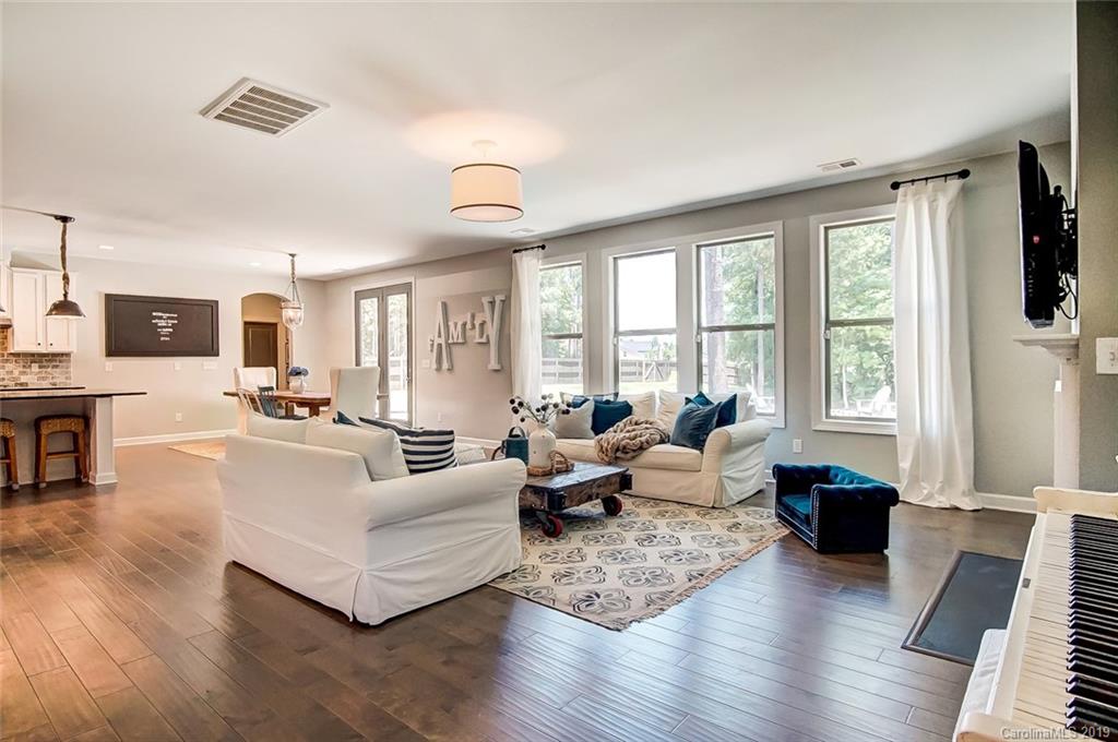 2086 Lometa Road York, SC 29745 - Photo 10 of 43 Gallery Image 10