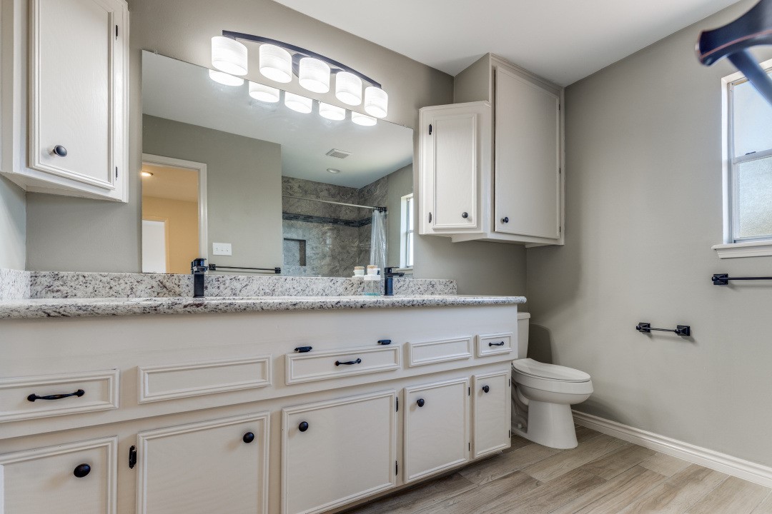 3426 Candlewisp Drive Spring, TX 77388 - Photo 25 of 32 secondary bath