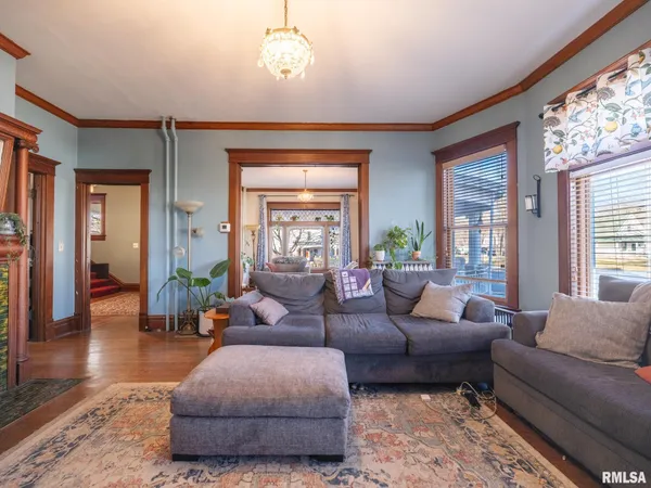 $264,900 | 502 West 4th Street, Delavan, IL 61734