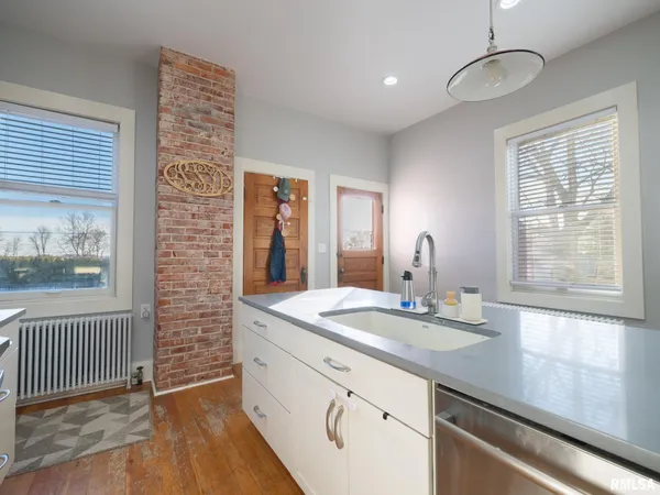 $264,900 | 502 West 4th Street, Delavan, IL 61734