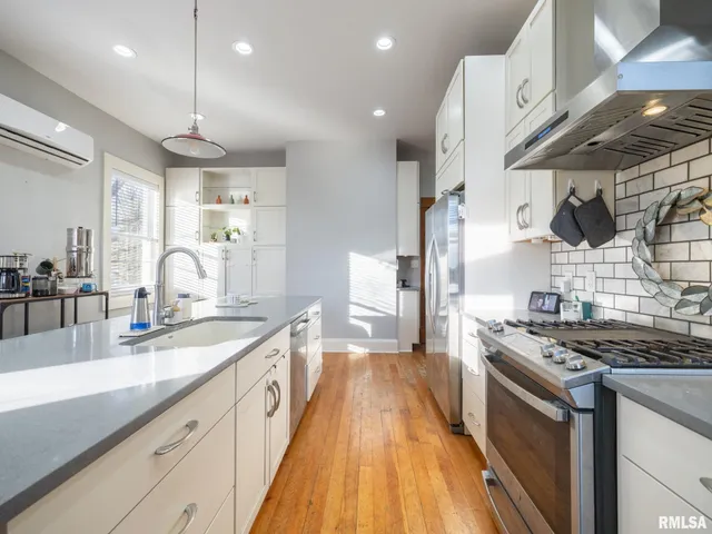 $269,900 | 502 West 4th Street, Delavan, IL 61734