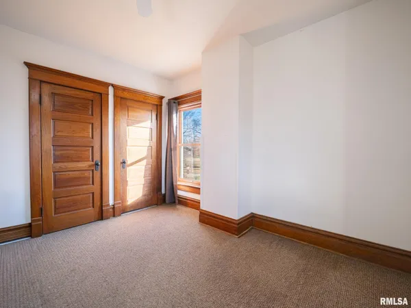 $264,900 | 502 West 4th Street, Delavan, IL 61734