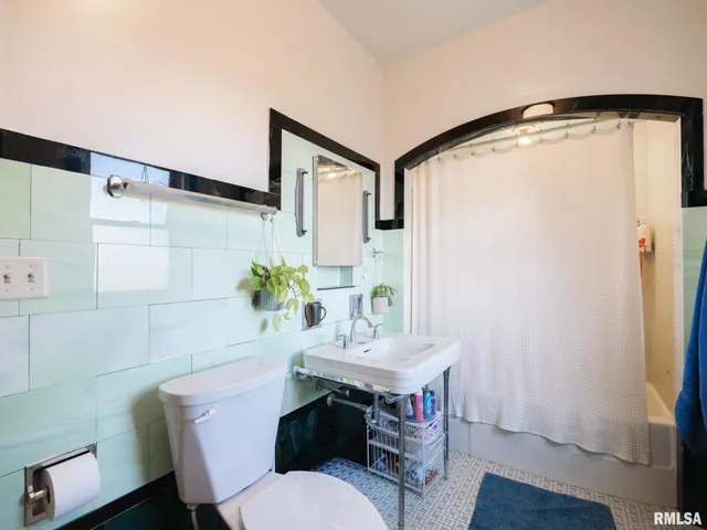 $269,900 | 502 West 4th Street, Delavan, IL 61734