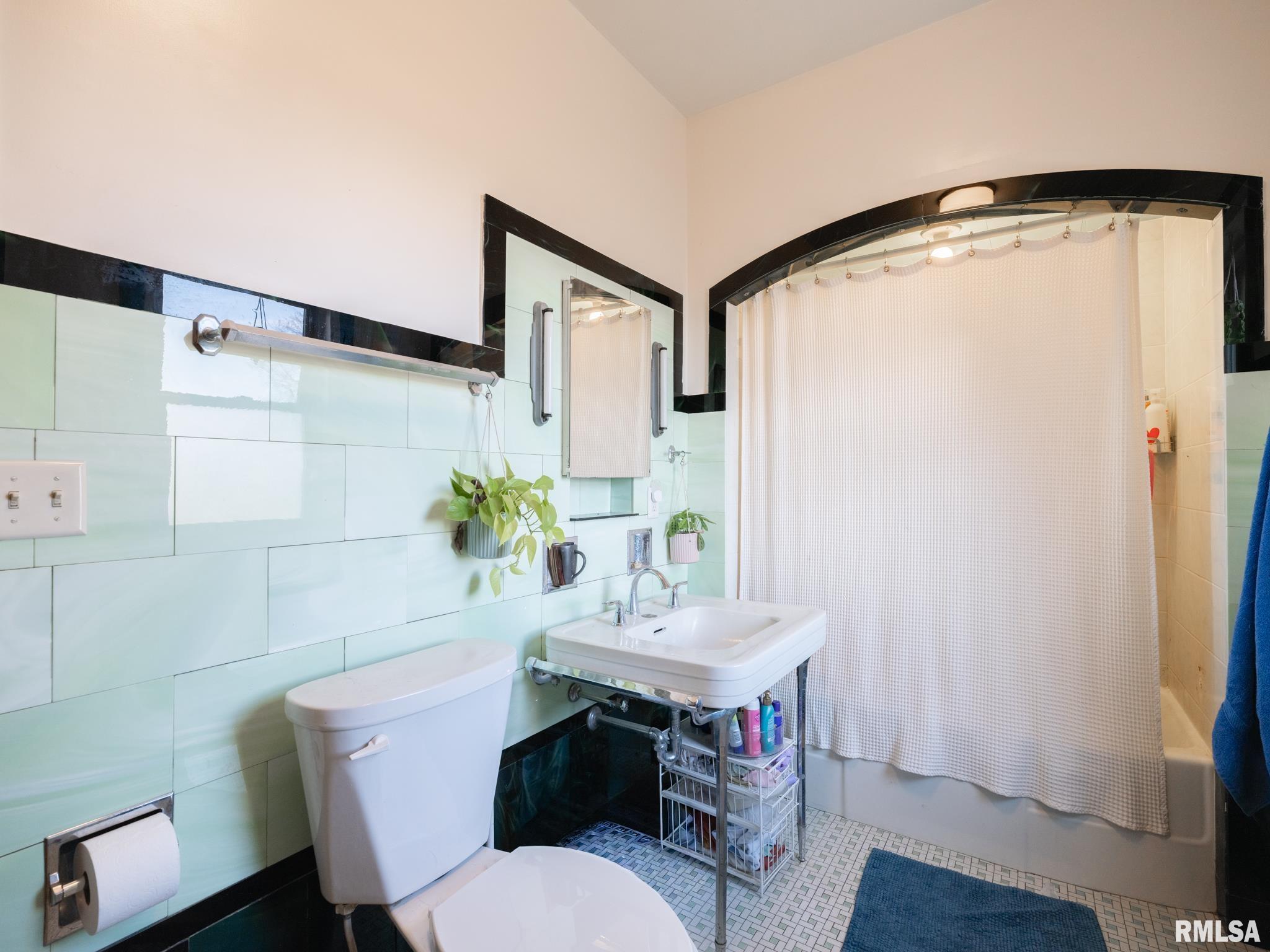 502 West 4th Street Delavan, IL 61734 - Photo 46 of 85