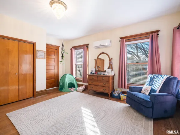$264,900 | 502 West 4th Street, Delavan, IL 61734