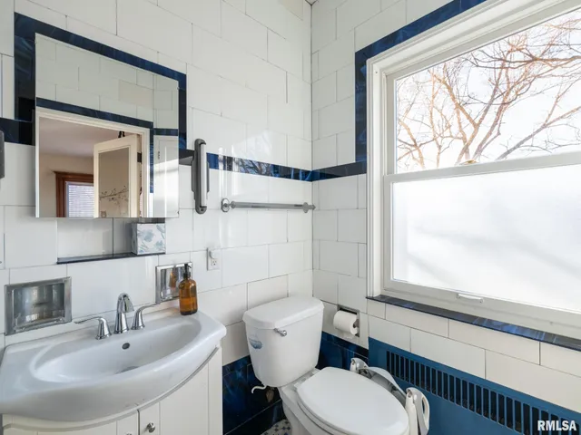 $269,900 | 502 West 4th Street, Delavan, IL 61734