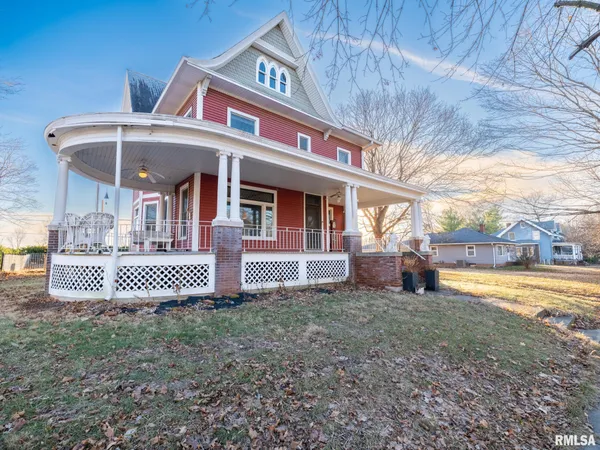 $264,900 | 502 West 4th Street, Delavan, IL 61734