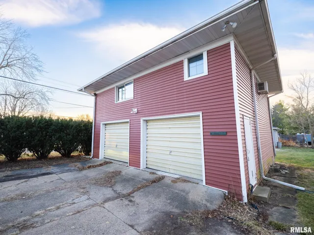 $269,900 | 502 West 4th Street, Delavan, IL 61734