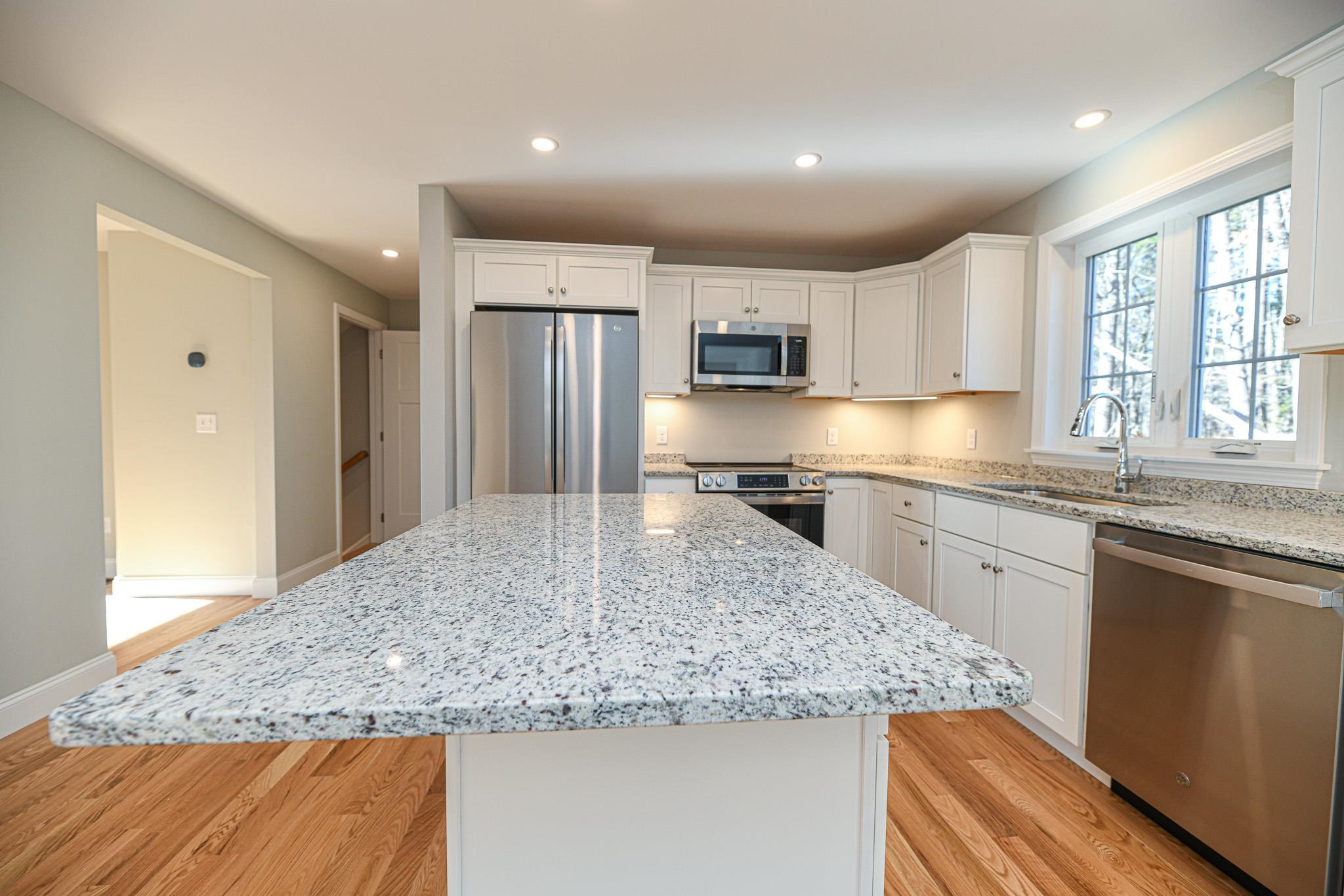 5 Delphi Way Londonderry, NH 03053 - Photo 16 of 34