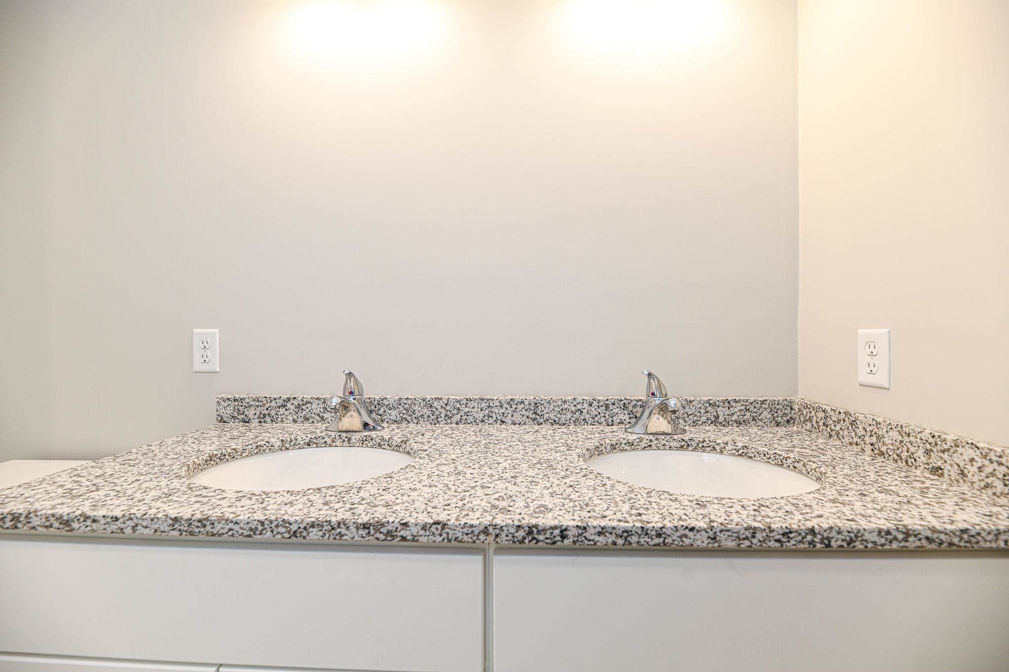 5 Delphi Way Londonderry, NH 03053 - Photo 24 of 34