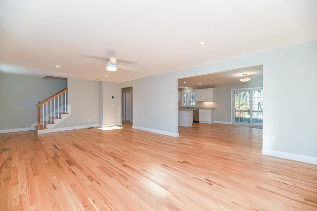 $563,900 | 5 Delphi Way, Londonderry, NH 03053