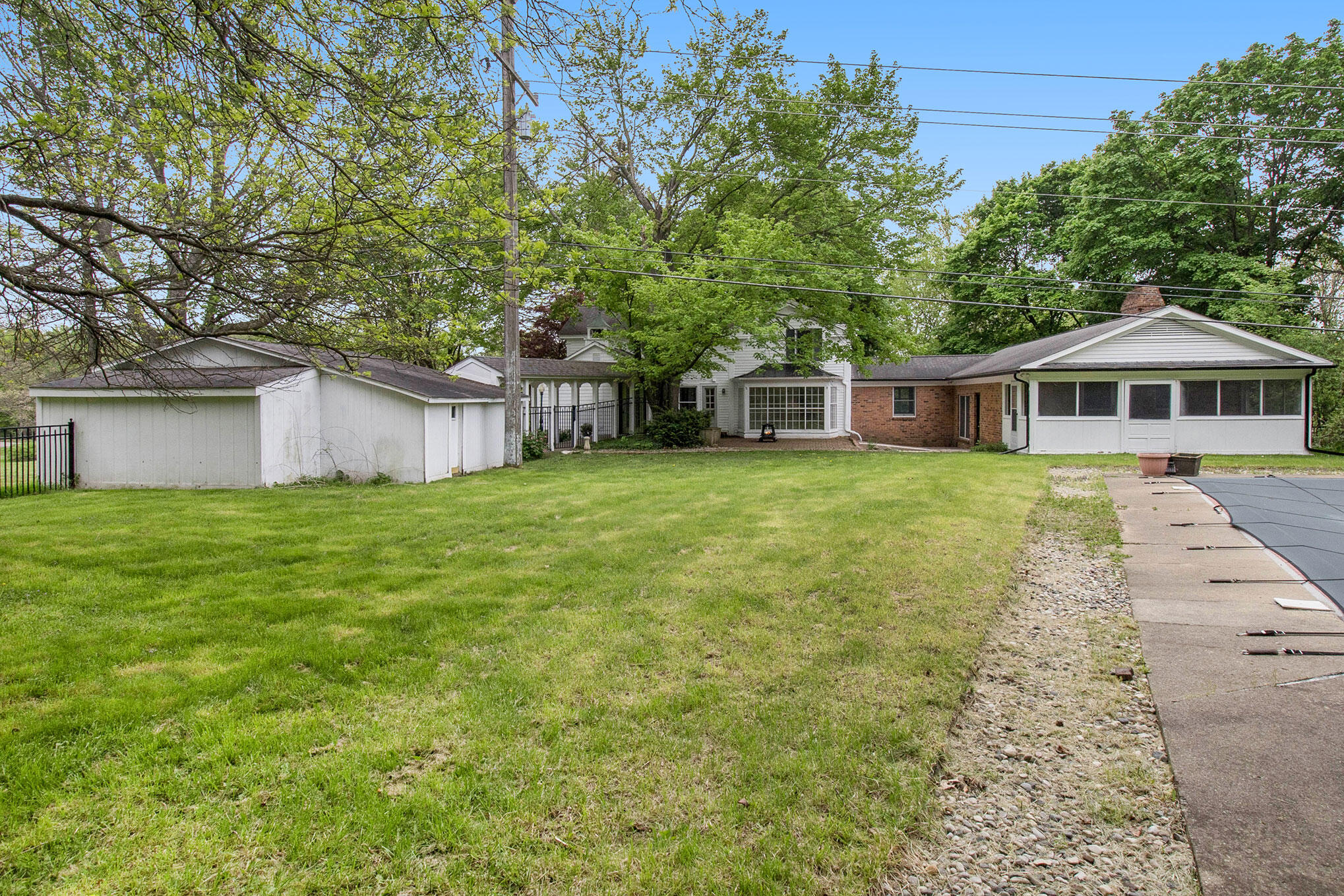 8150 Holcomb Road Clarkston, MI 48348 - Photo 7 of 33 IMG_3695