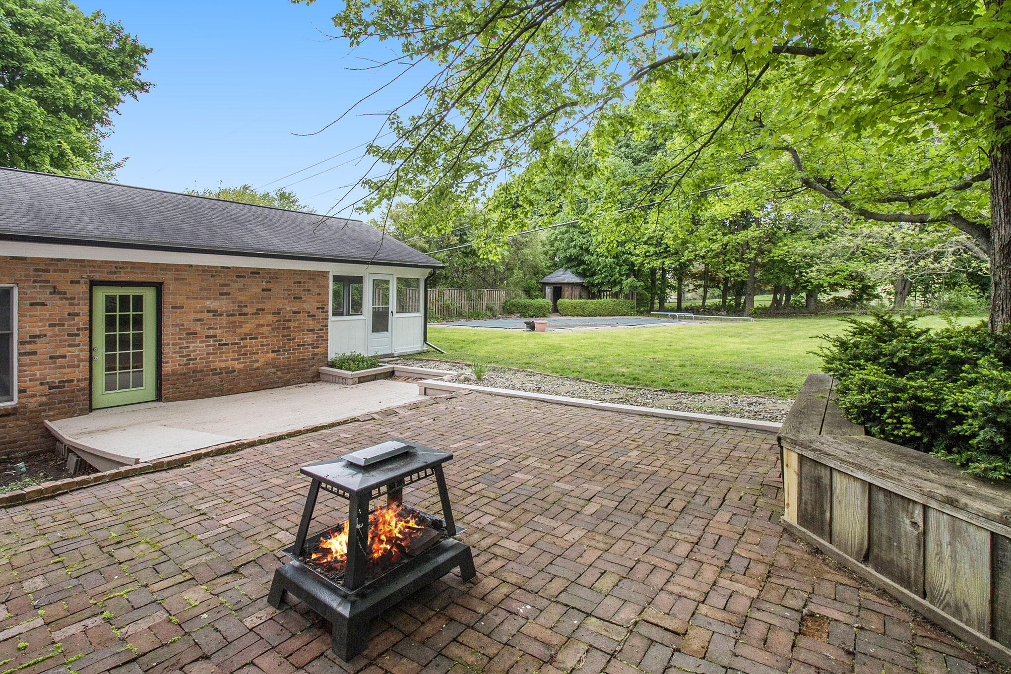 8150 Holcomb Road Clarkston, MI 48348 - Photo 9 of 33 IMG_3689