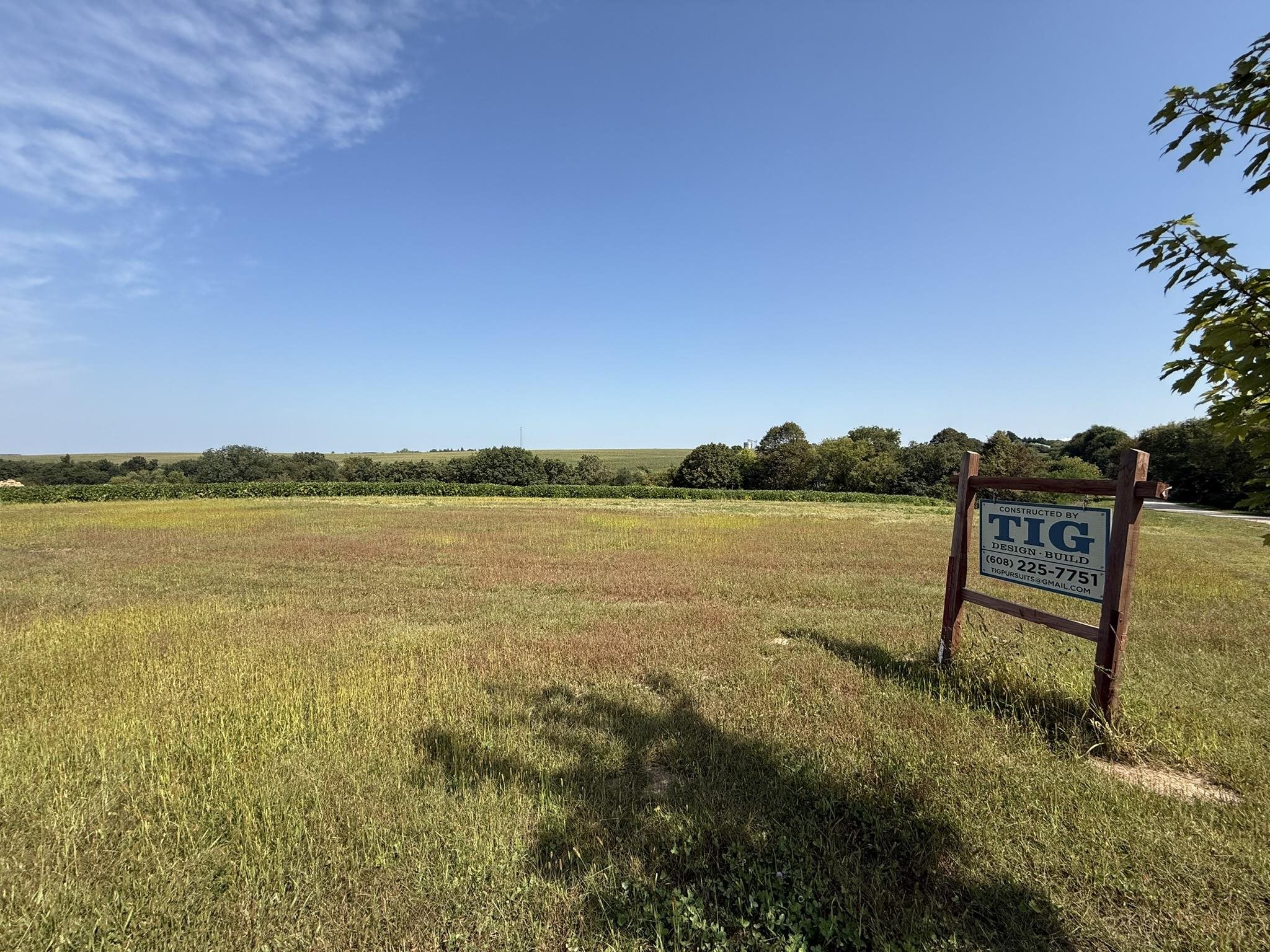 1 Murphy Road Mineral Point, WI 53565 - Photo 2 of 10