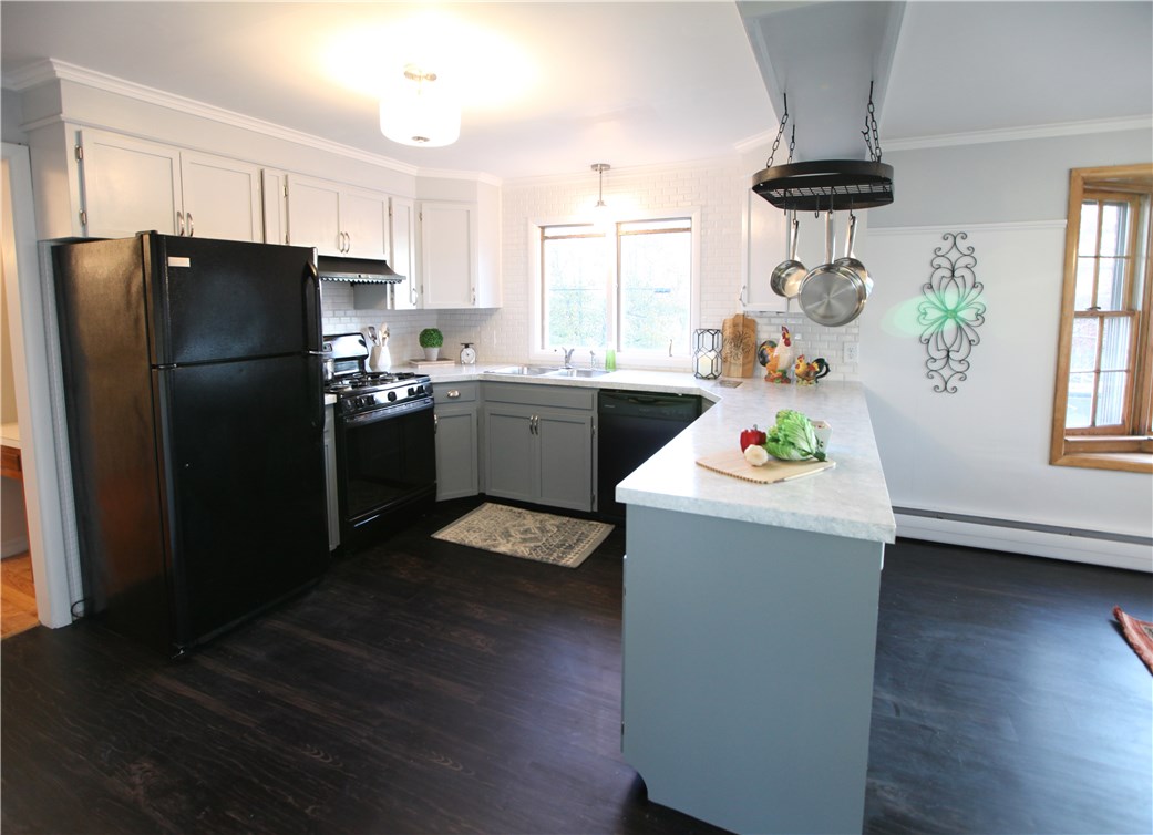 443 Welles Street Woonsocket, RI 02895 - Photo 8 of 22